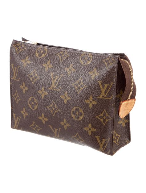 louis vuitton small toiletry bag|louis vuitton toiletry pouch 19.